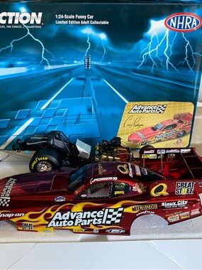 Cruz Pedregon #10 Advance Auto Parts 2006 NHRA Funny Car 1:24 scale Diecast